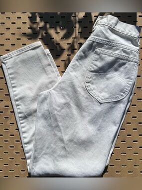 Vintage Chic High Waisted Mom Jeans Cream Off White Tapered Leg Denim 24W